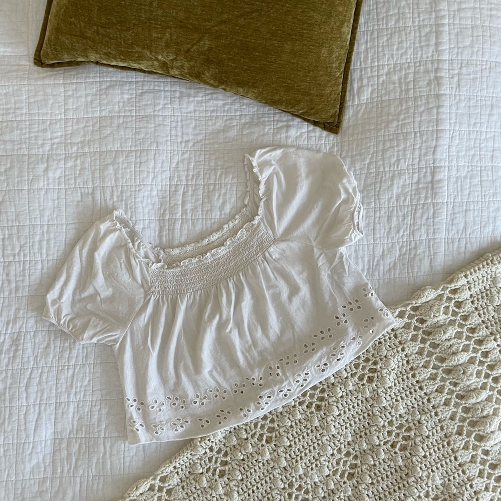American Eagle White Cropped Top